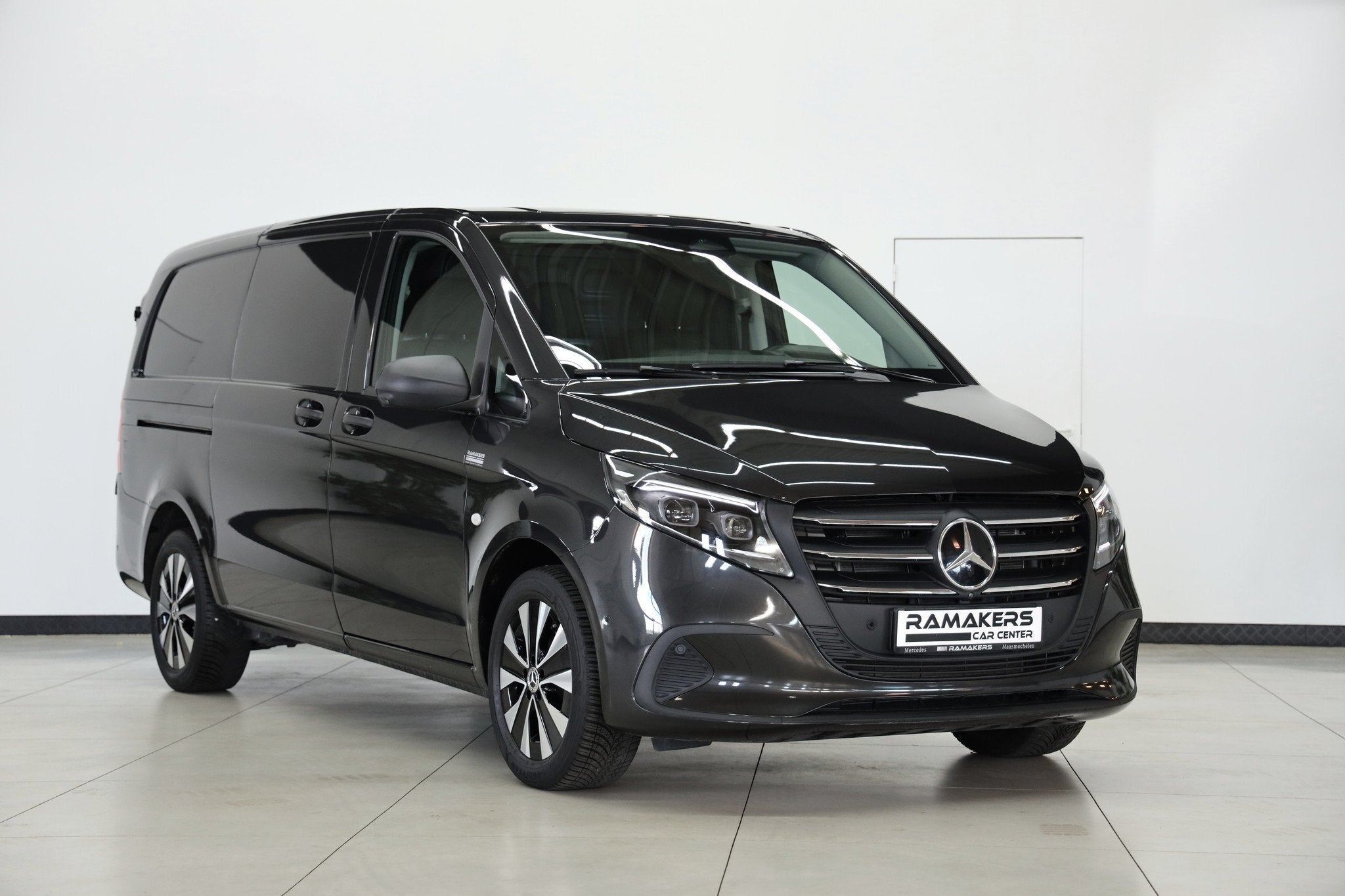 Mercedes-Benz Vito 119 CDI L2 SELECT Automaat FULL OPTION, Auto's, Automaat, Achterwielaandrijving, Gebruikt, Zwart