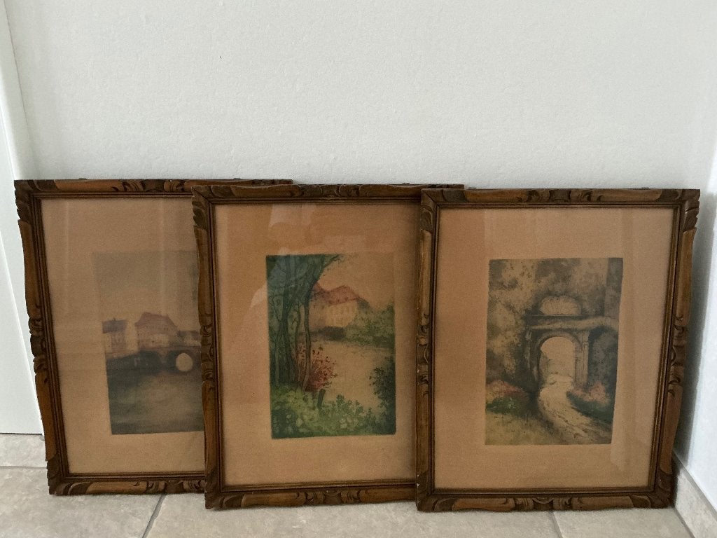 3 mooie houten kaders met prent, Huis en Inrichting, Bruin, 50 cm, Met afbeelding, Zo goed als nieuw