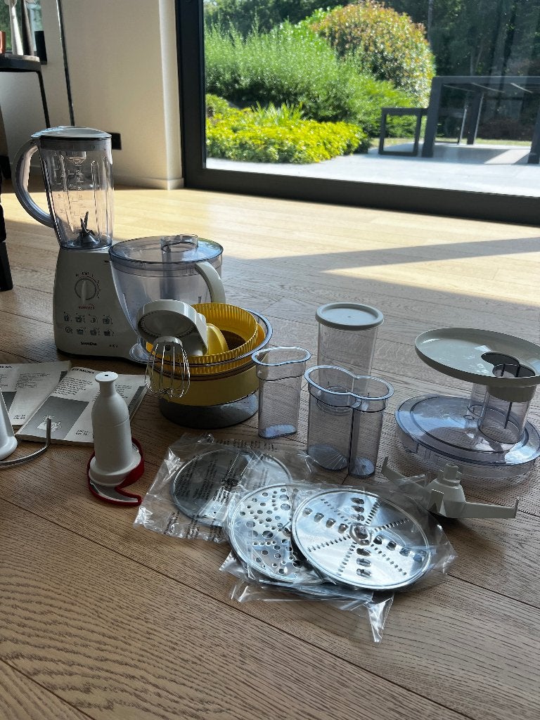Robot multifonction Siemens avec nombreux accessoires, Electroménager, Mélangeurs de cuisine, 1 à 2 litres, Enlèvement, Utilisé