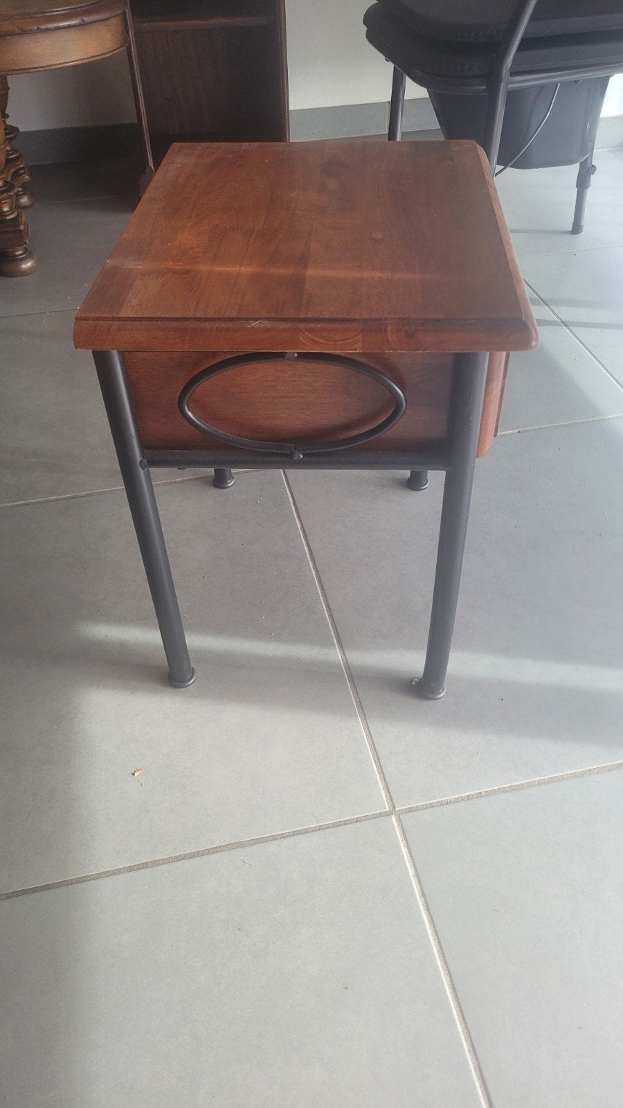 klein tafeltje, Ophalen
