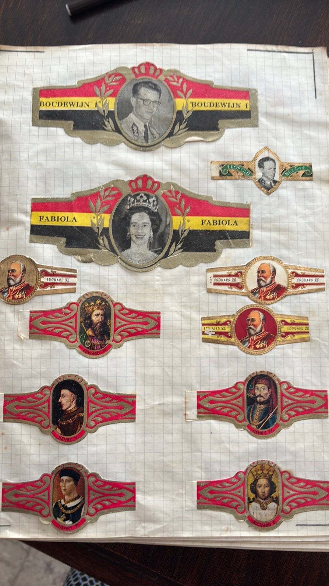 Sigarenbandjes - volledige binder, Verzamelen, Ophalen, Zo goed als nieuw, Sigarenbandjes