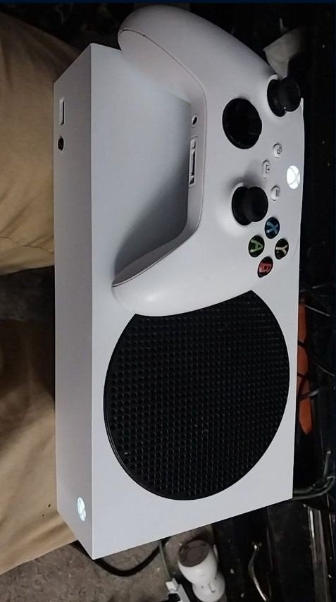 Xbox series s neuf avec mannet et tout les câbles, Games en Spelcomputers, Spelcomputers | Xbox Series X en S, Ophalen of Verzenden