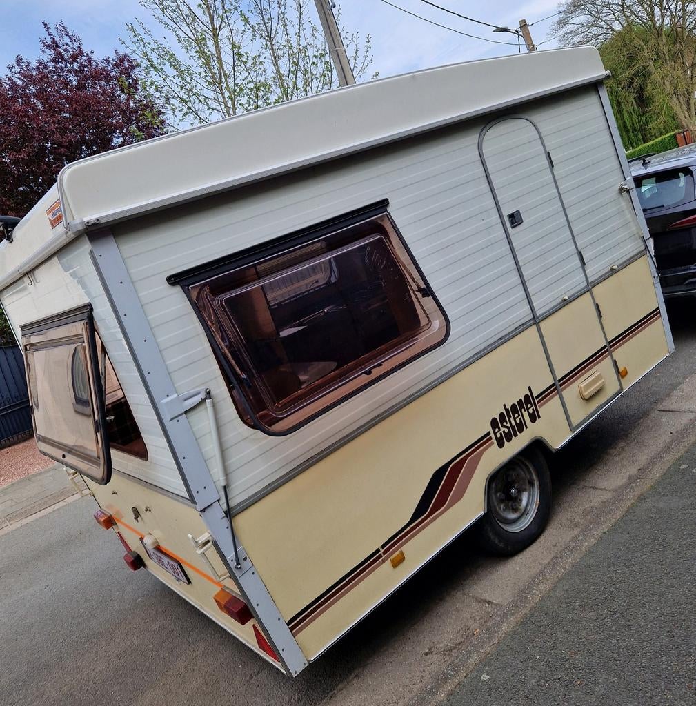 1981 - Esterel-caravan van 750 kg, Caravans en Kamperen, Kleine zit, Esterel, Tot en met 3, 500 - 750 kg