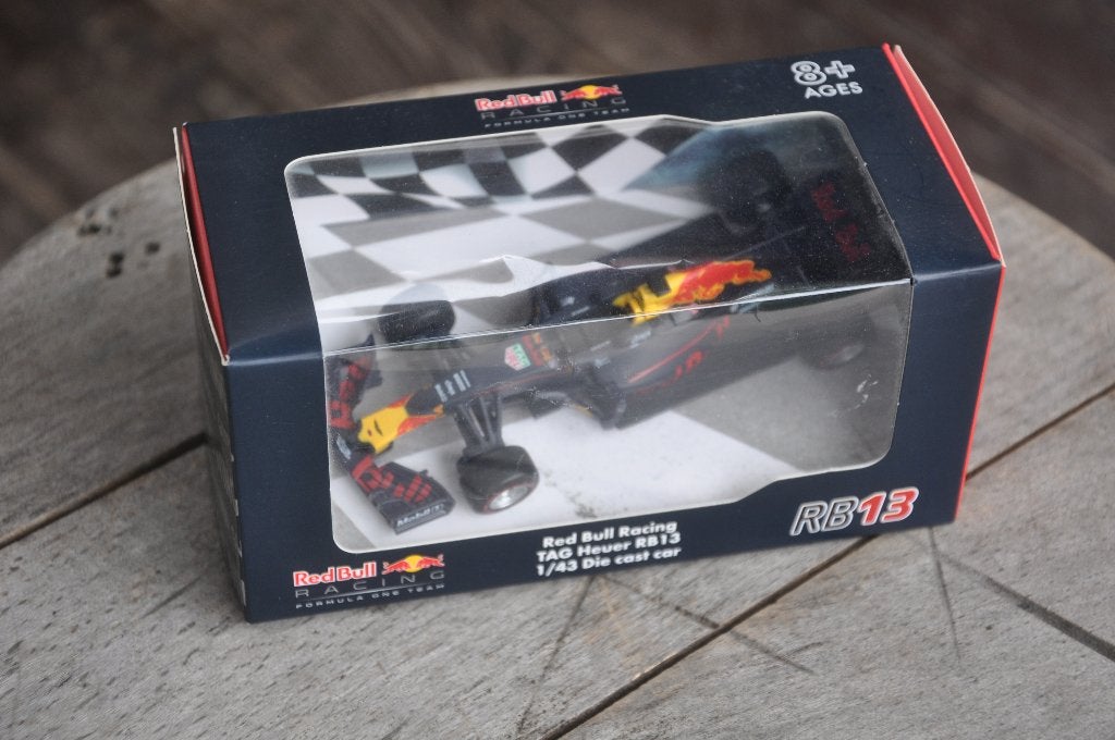 redbull F1 auto 1 op 43, Enlèvement ou Envoi, Neuf, Voiture