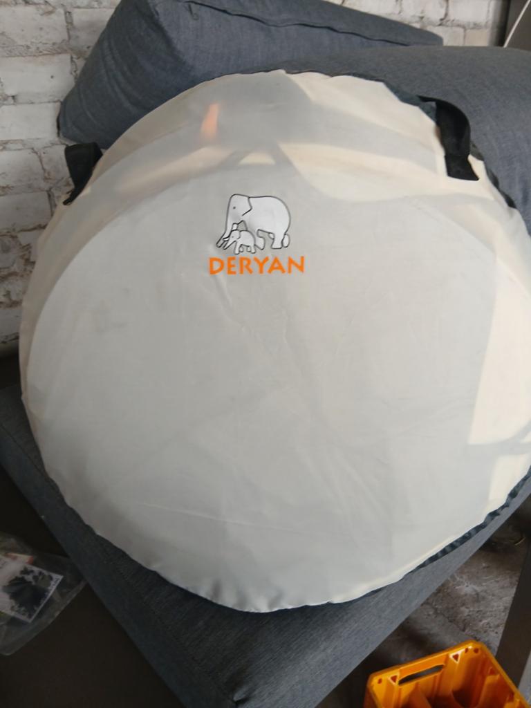 Deryan tent, Ophalen