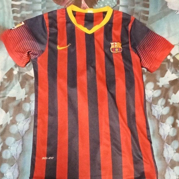 Fc Barcelona shirtje zonder rugnummer en naam veel gedragen, Ophalen