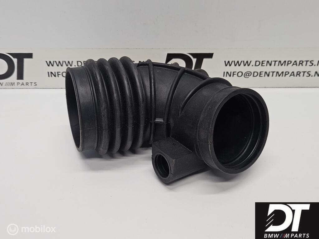Inlaatbuis BMW E30 320i E28 520i M20 13711708834, Nieuw, Ophalen of Verzenden, BMW, BMW
