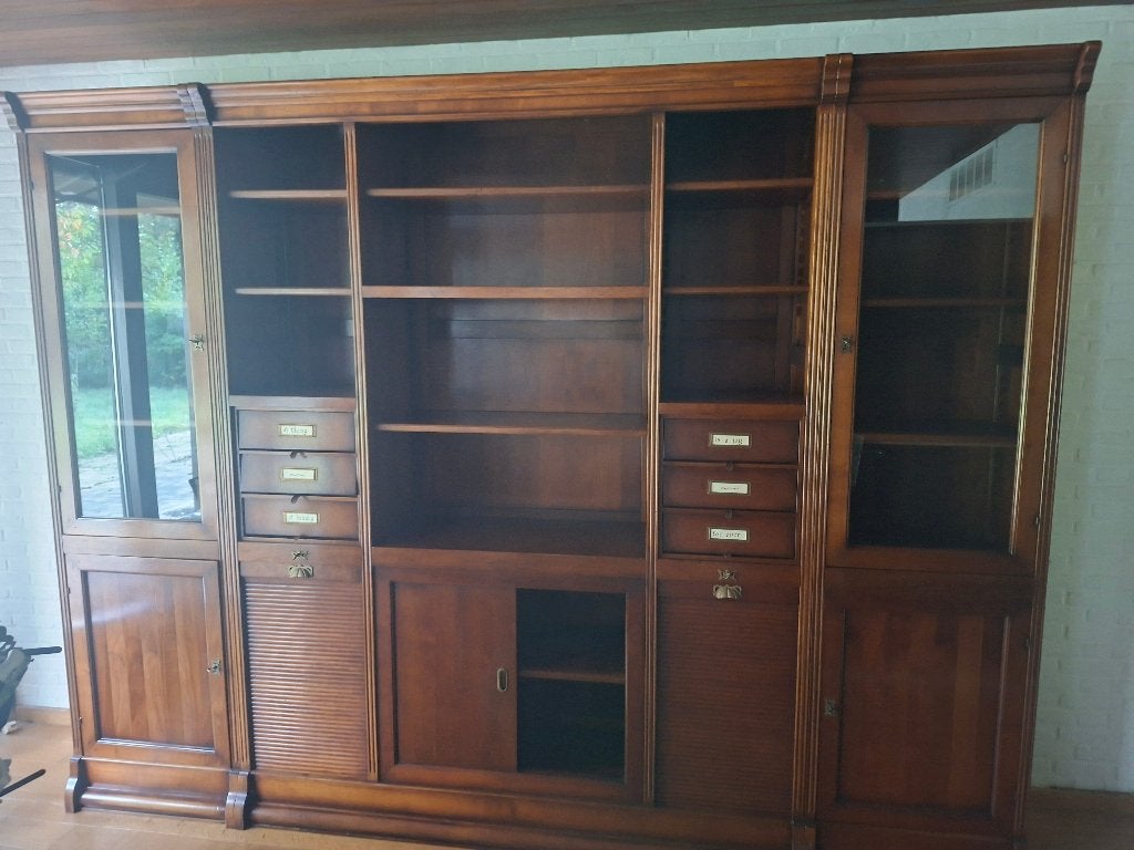 notariskast- bibliotheekkast, Ophalen
