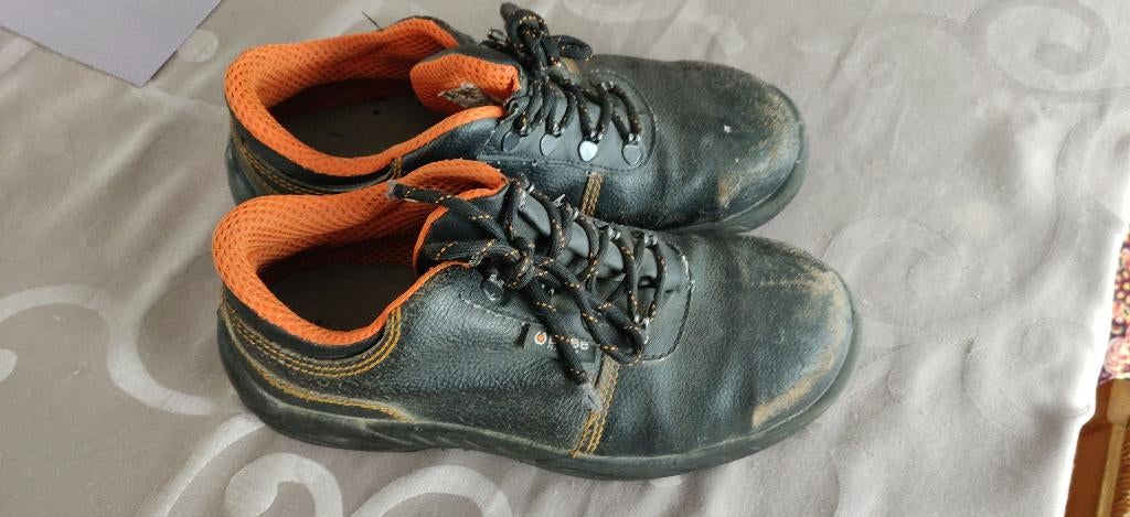 Veiligheidsschoenen - maat 41, Ophalen