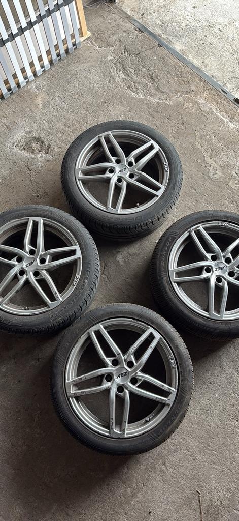 4 Jantes AEZ Genua 17" (5x112) - Audi, VW, Seat, Skoda, Autos : Pièces & Accessoires, Pneus hiver, Enlèvement, Pneu(s), 17 pouces