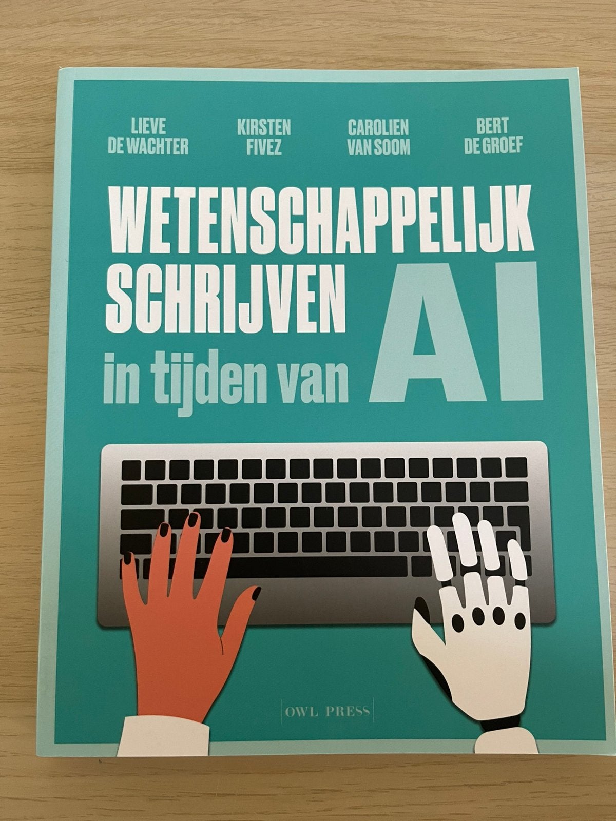 Wetenschappelijk schrijven in tijden van AI, Ophalen, Nieuw, Lieve De Wachter