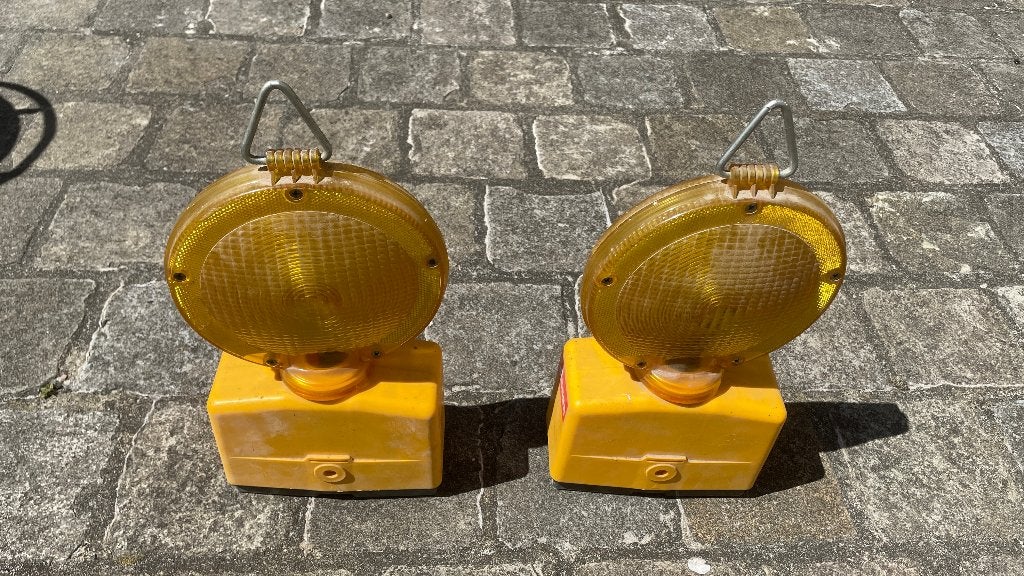 2 Lampes chantier + fixation, Enlèvement, Comme neuf, Lampe
