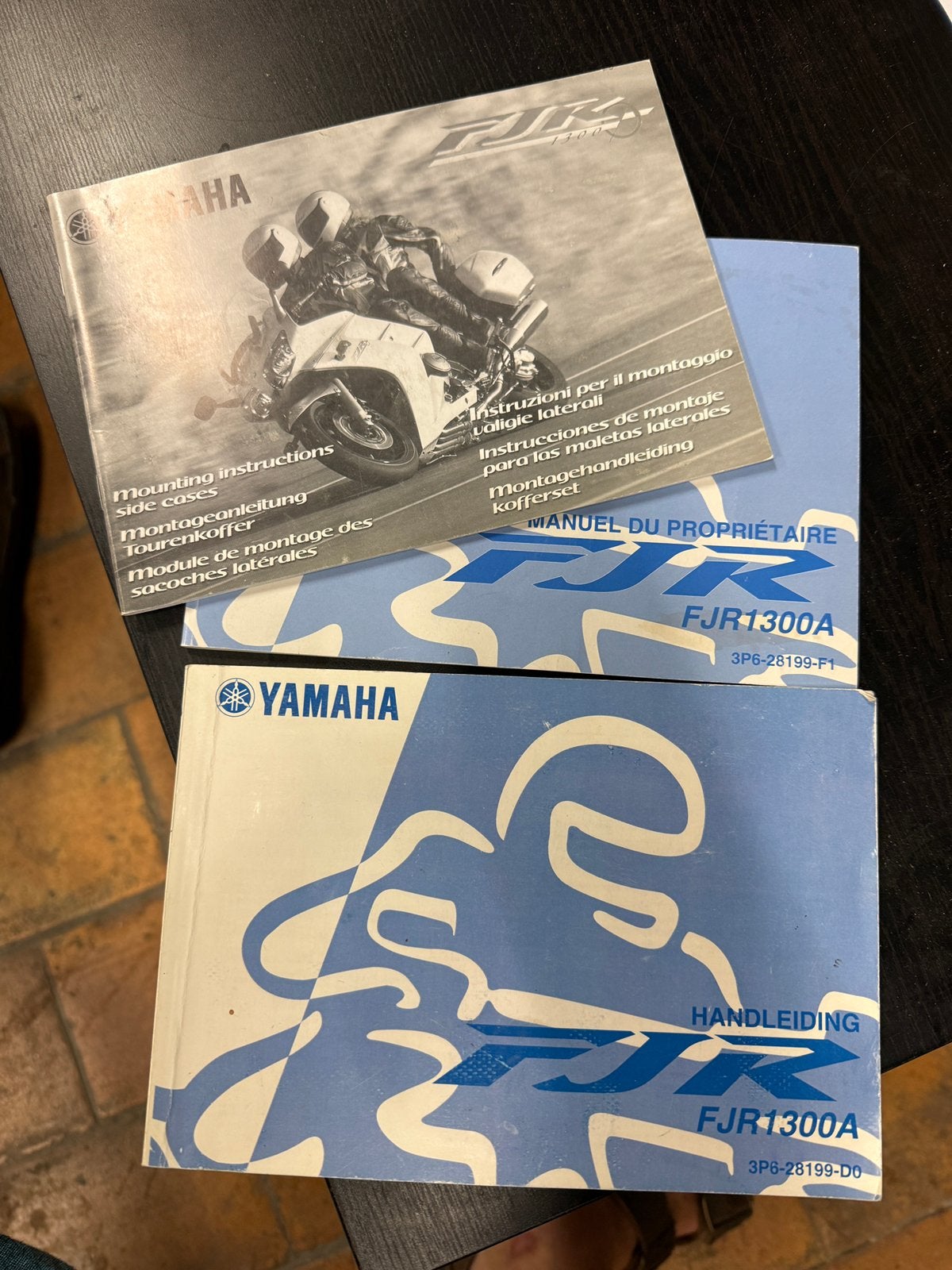 Yamaha FJR1300A handleiding, Enlèvement, Yamaha