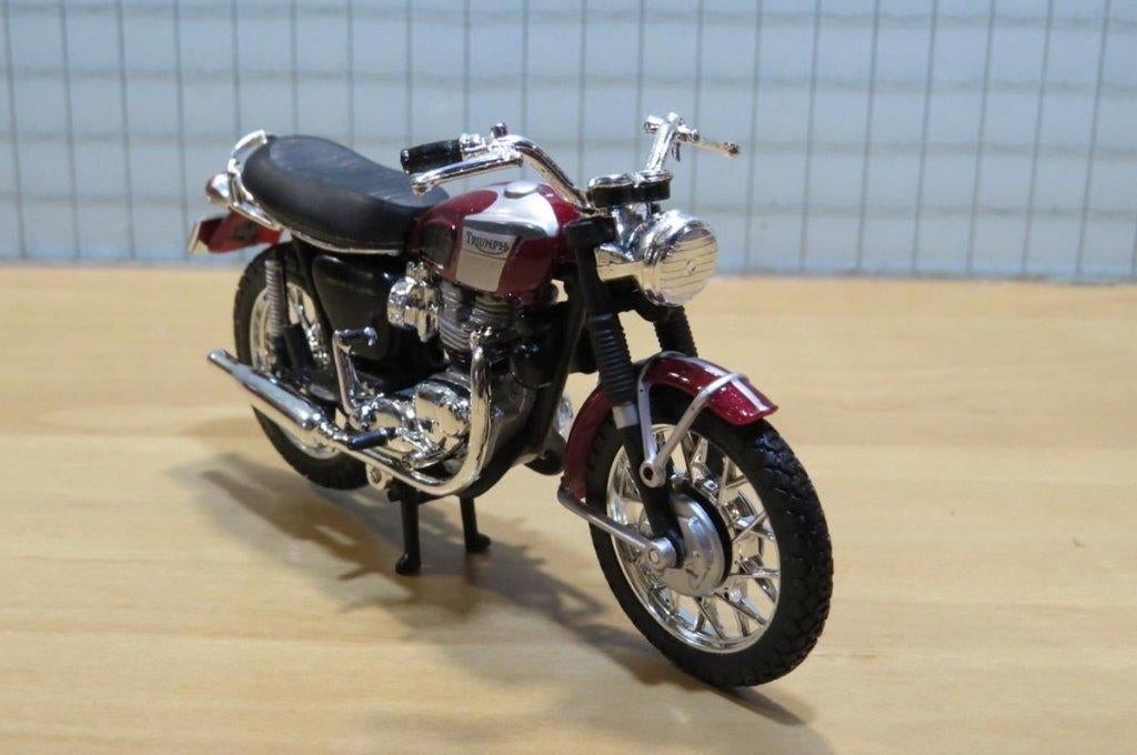Triumph T120 Bonneville 1:18 blister, Enlèvement ou Envoi, Neuf, Moteur, Maisto