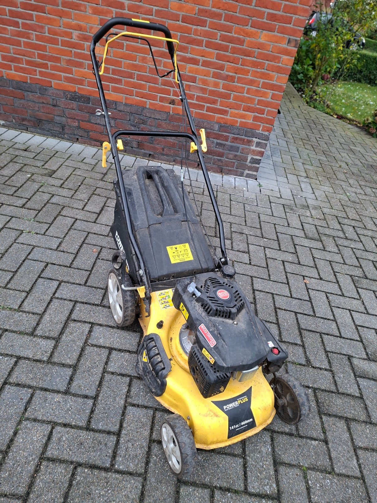 grasmaaier benzine, Ophalen
