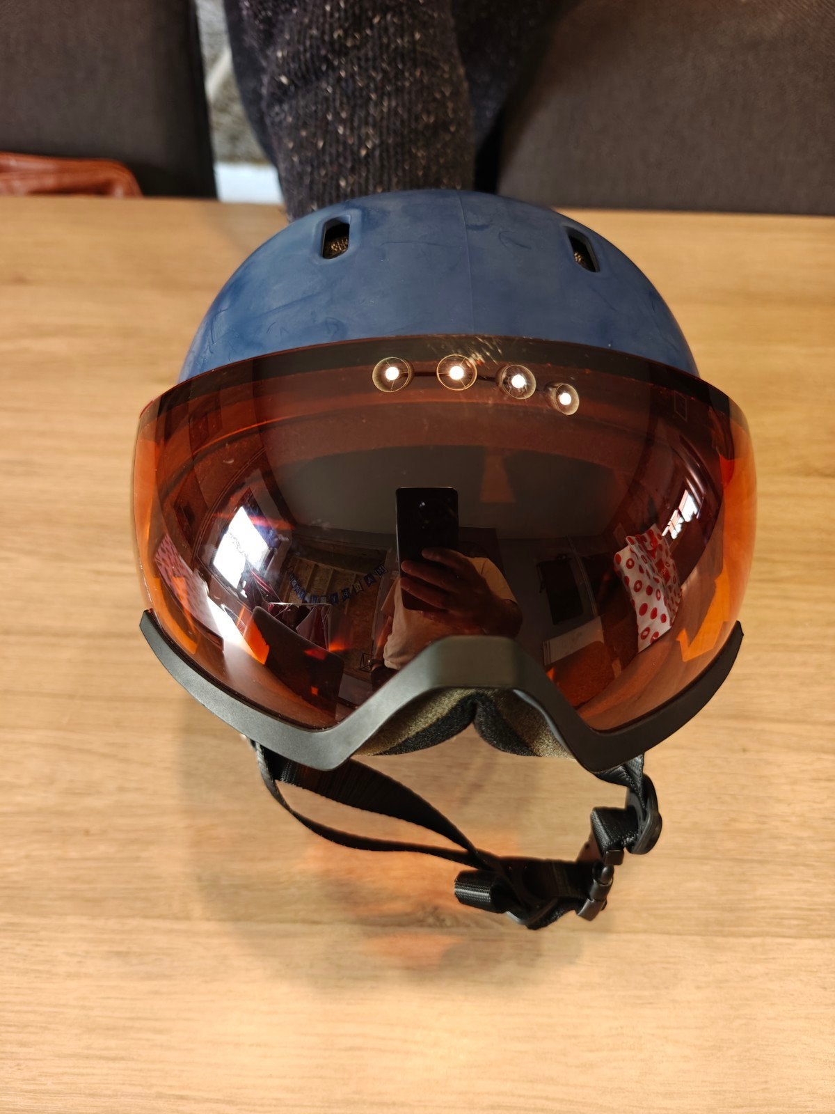 Skihelm met geïntegreerde bril. Maat S 53-56 cm, Overige typen, Zo goed als nieuw, Ski, Ophalen