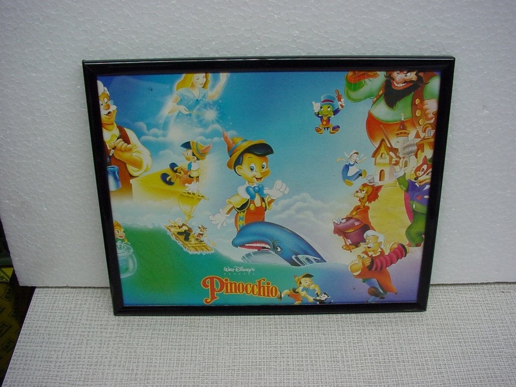 kader Walt Disney's Classic Pinocchio, Collections, Enlèvement ou Envoi, Peter Pan ou Pinocchio, Comme neuf, Image ou Affiche
