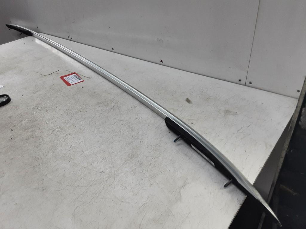 GALERIE DE TOIT Volkswagen Sharan (7N) (7N0860044), Volkswagen, Mevr. I. Hauben, Utilisé, Rue de l'Espoir 34 34
4030  GRIVEGNÉE, BE