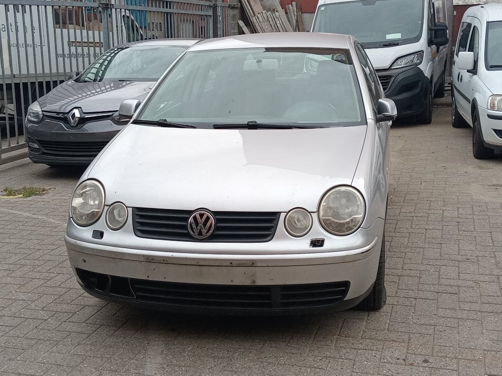 Polo essence 2004 probleme moteur export ou piece ou repare, Autos, Argent ou Gris, Achat, 4 cm³, Autre