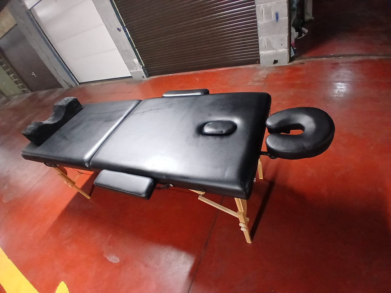 Table de massage pliante à vendre – 120 €, Enlèvement, Comme neuf