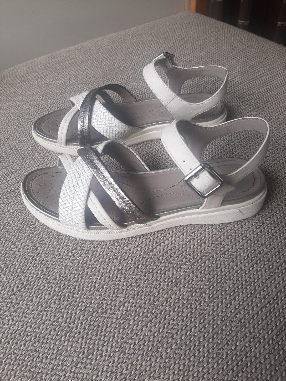 Geox maat 36, Ophalen of Verzenden, Wit