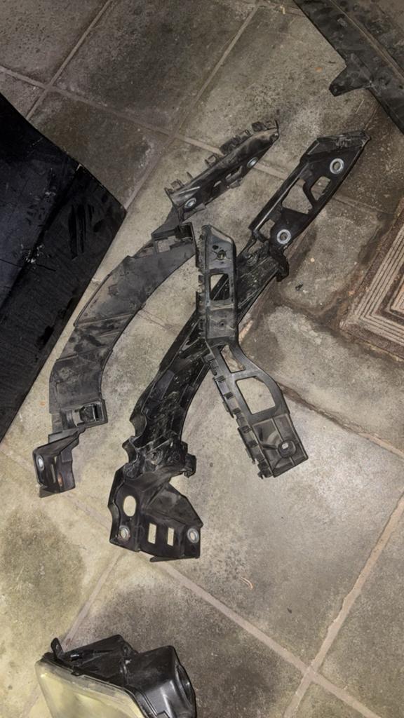Supports / guides de pare-chocs Volkswagen Polo 6R phase 1, Dieren en Toebehoren, Hondenriemen, Ophalen, Zo goed als nieuw