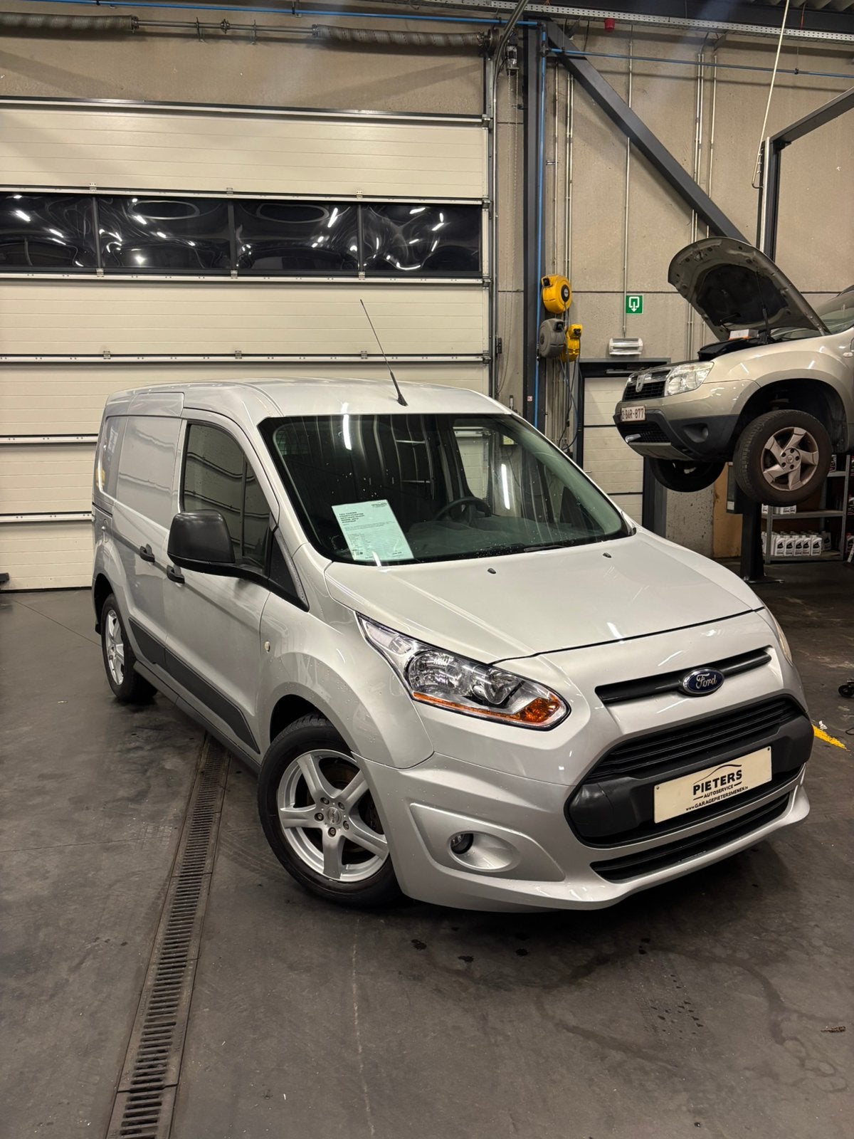 Ford Connect Lichte vracht 3 zitplaatsen Airco Garantie, Auto's, Bestelwagens en Lichte vracht, Voorwielaandrijving, Zwart, Handgeschakeld