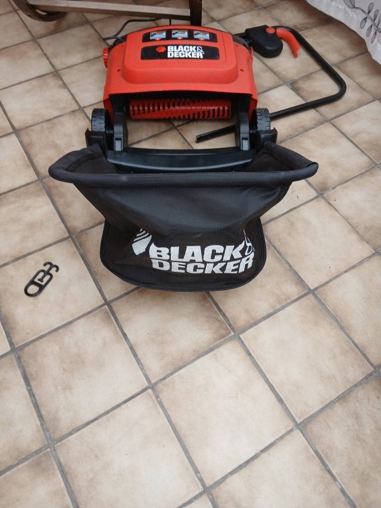 black decker  ontmosser, Jardin & Terrasse, Coupe-bordures, Enlèvement, Neuf, Électrique, Black&Decker