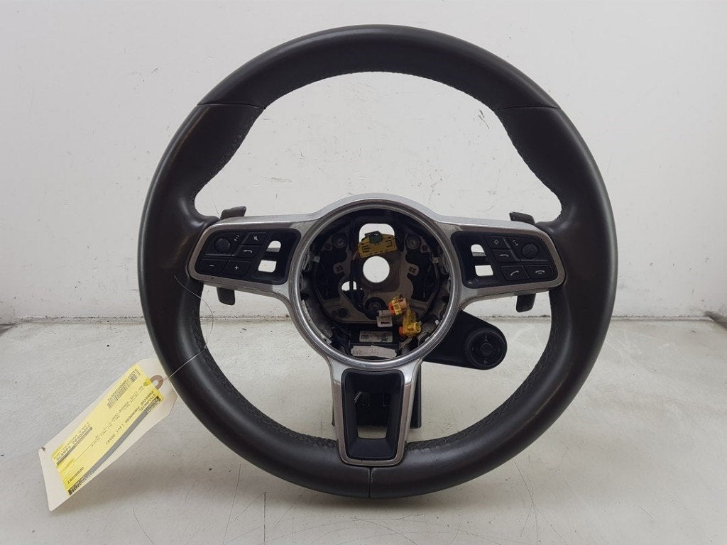 VOLANT DIRECTION Porsche Panamera (971G) (01-2016/12-2023), Autos : Pièces & Accessoires, Commande, Porsche Deutschland GmbH, Porscheplatz 1
70435  Stuttgart, DE