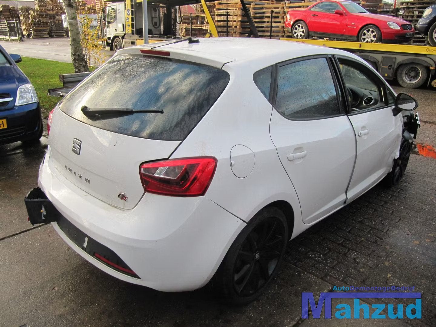 SEAT IBIZA 4 Wit LB9A rechts achter deur portier raam slot, Autovia A-2, Km 585 585
08760  Martorell, ES, SEAT S.A., Utilisé, Porte