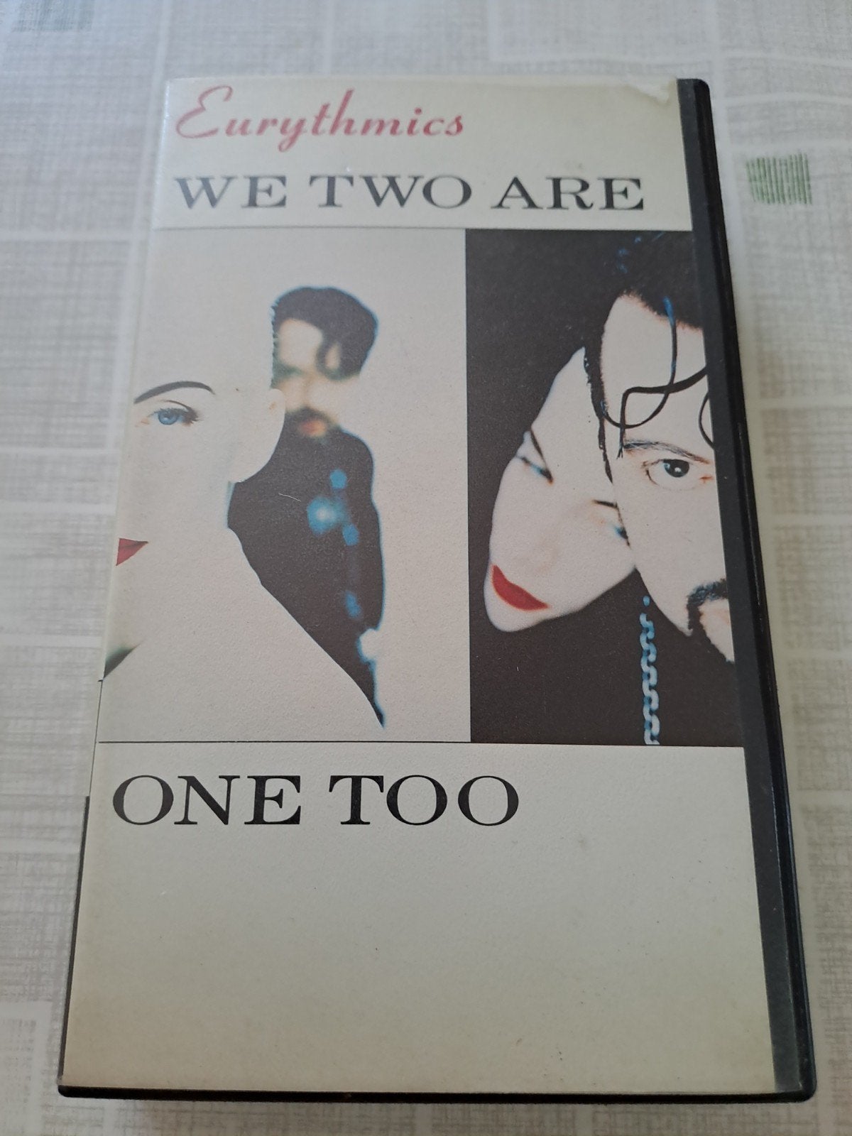 Eurythmics, we two are one too.  VHS, Ophalen of Verzenden