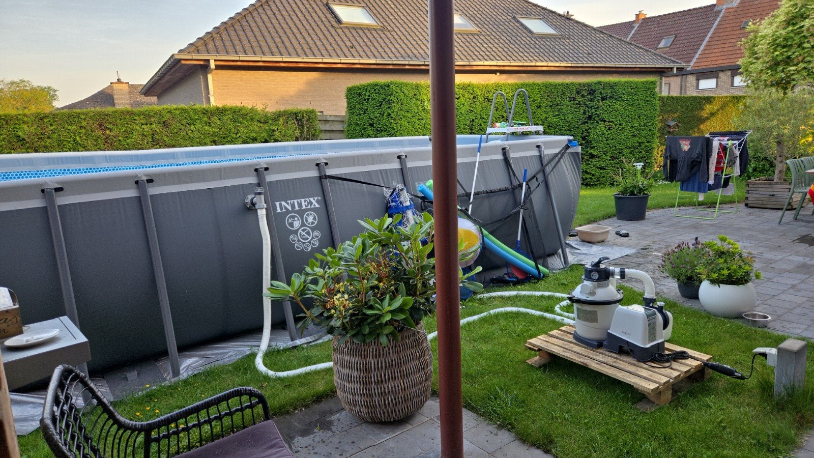 Piscine hors sol rectangulaire Intex Ultra XTR avec pompe à, Jardin & Terrasse, Enlèvement