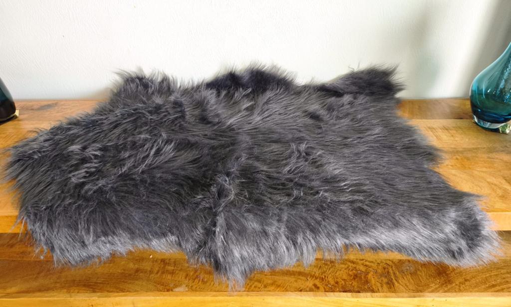 Tapis moelleux gris foncé, Maison & Meubles, Ameublement | Tapis & Moquettes, Enlèvement