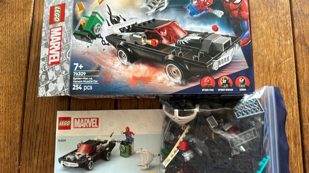 Lego Marvel Spiderman 76309, compleet, Marvel, Lego, Ophalen of Verzenden, Zo goed als nieuw