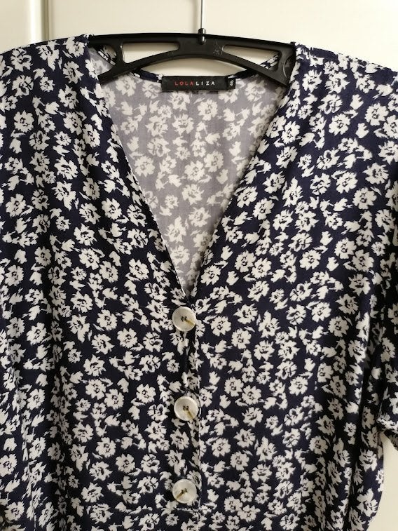 Lange zomerjurk, donkerblauw en wit print van Lola Liza, 46, Vêtements | Femmes, Robes, Enlèvement ou Envoi, Comme neuf, Blanc