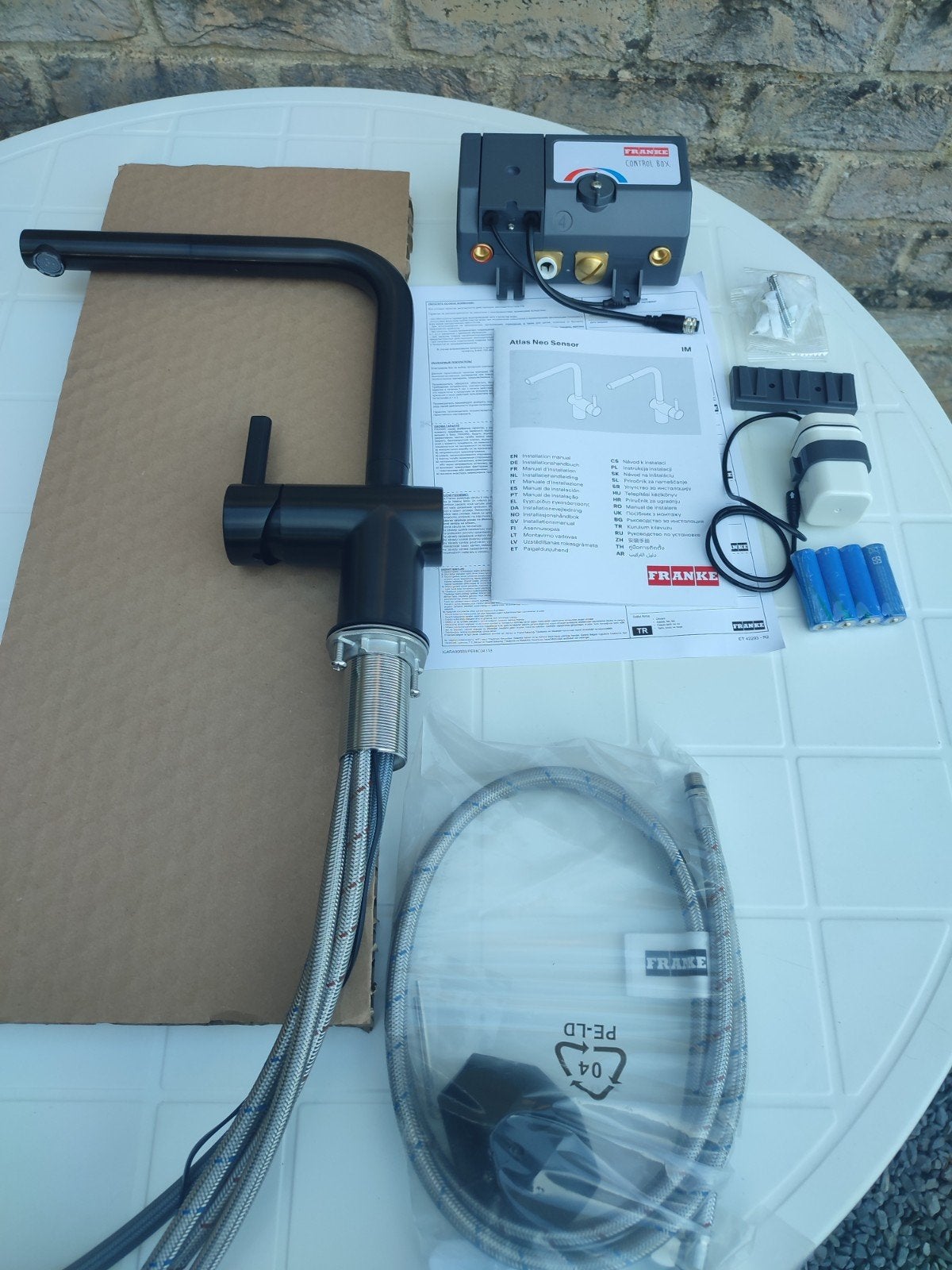 Franke atlas neo elektronische sensorkraan zwart NIEUW !!!, Doe-het-zelf en Bouw, Sanitair, Ophalen of Verzenden