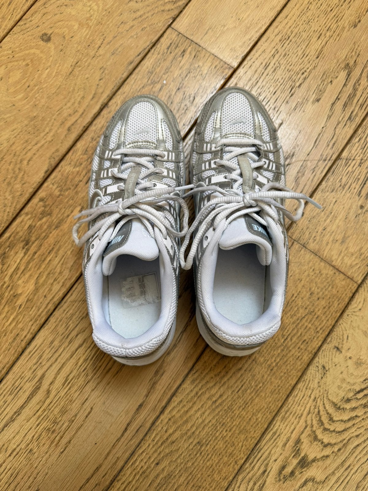 Nike P-600, Kleding | Dames, Wit, Ophalen of Verzenden, Zo goed als nieuw, Sneakers