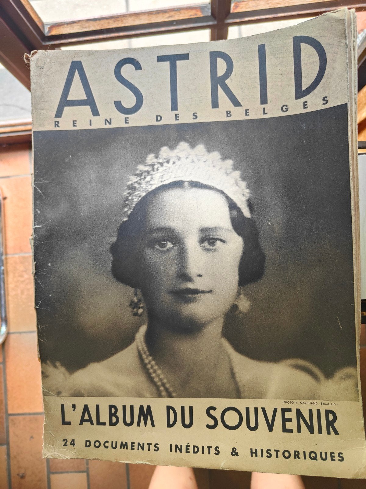 Astrid reine des Belges - L'album du souvenir, Verzamelen, Ophalen, Gebruikt, Tijdschrift of Boek