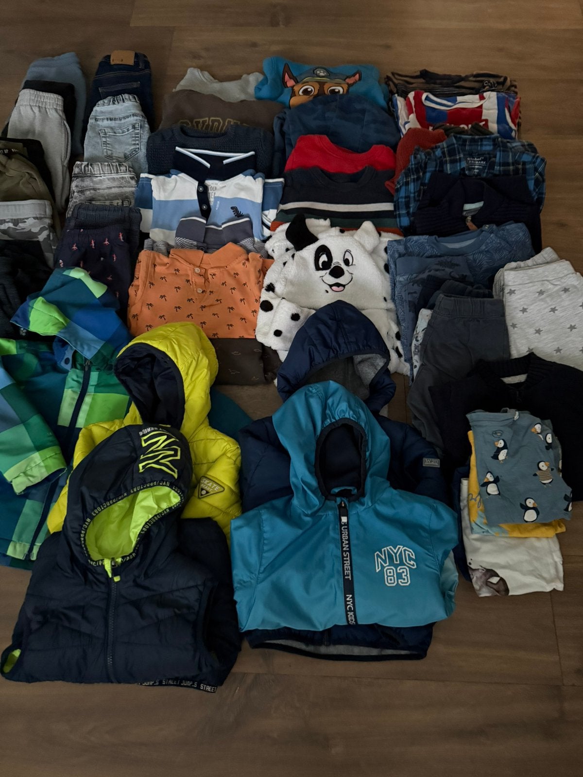 Kleding voor jongens van maat 92 tot 104, Enfants & Bébés, Paquets de vêtements pour enfants, Enlèvement, Comme neuf, Taille 92