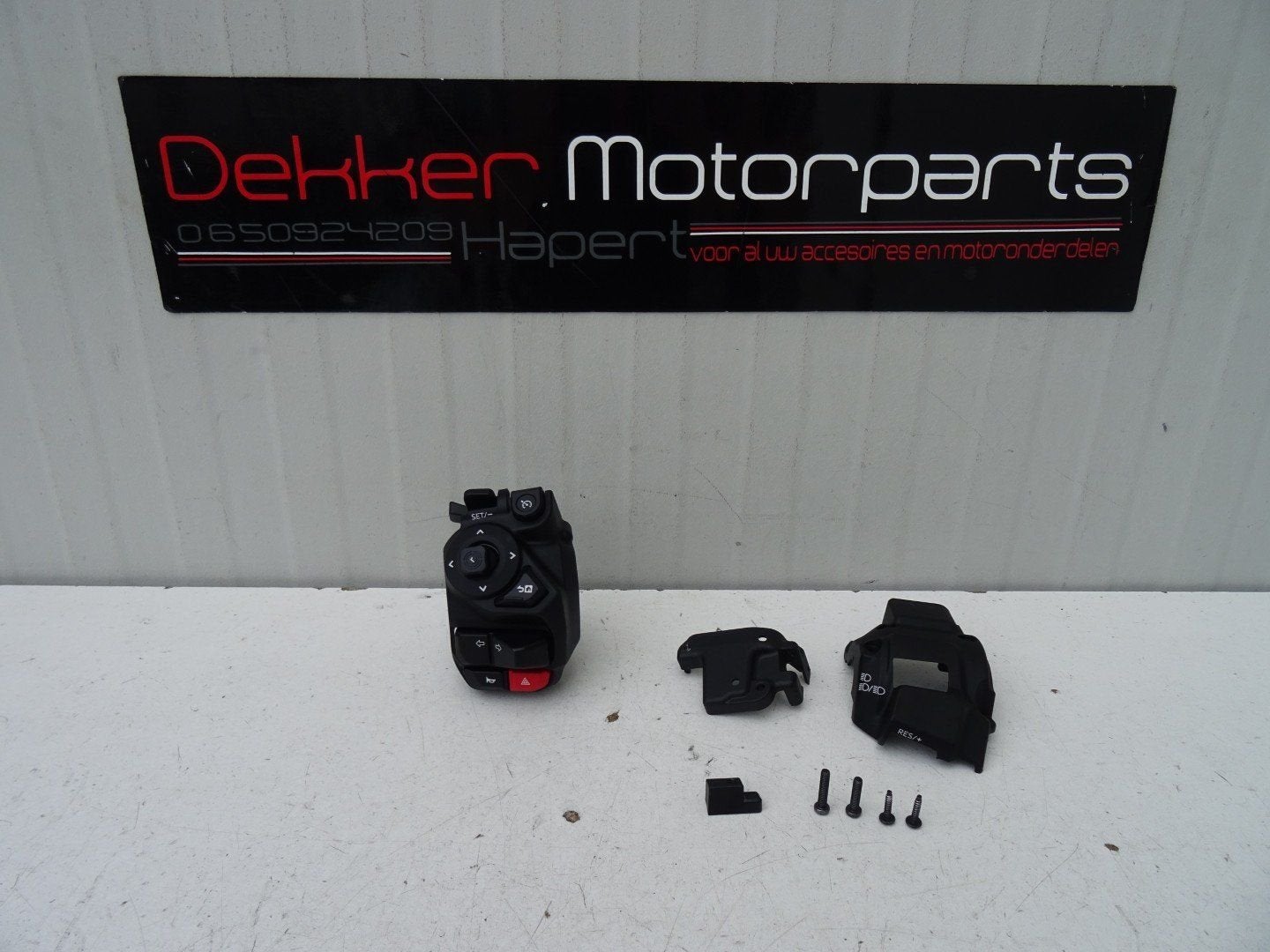 Linker Stuurschakelaar Yamaha MT-09 MT09 / SP 2024-2025-2026, Motoren, Gebruikt, -, -, Ophalen of Verzenden