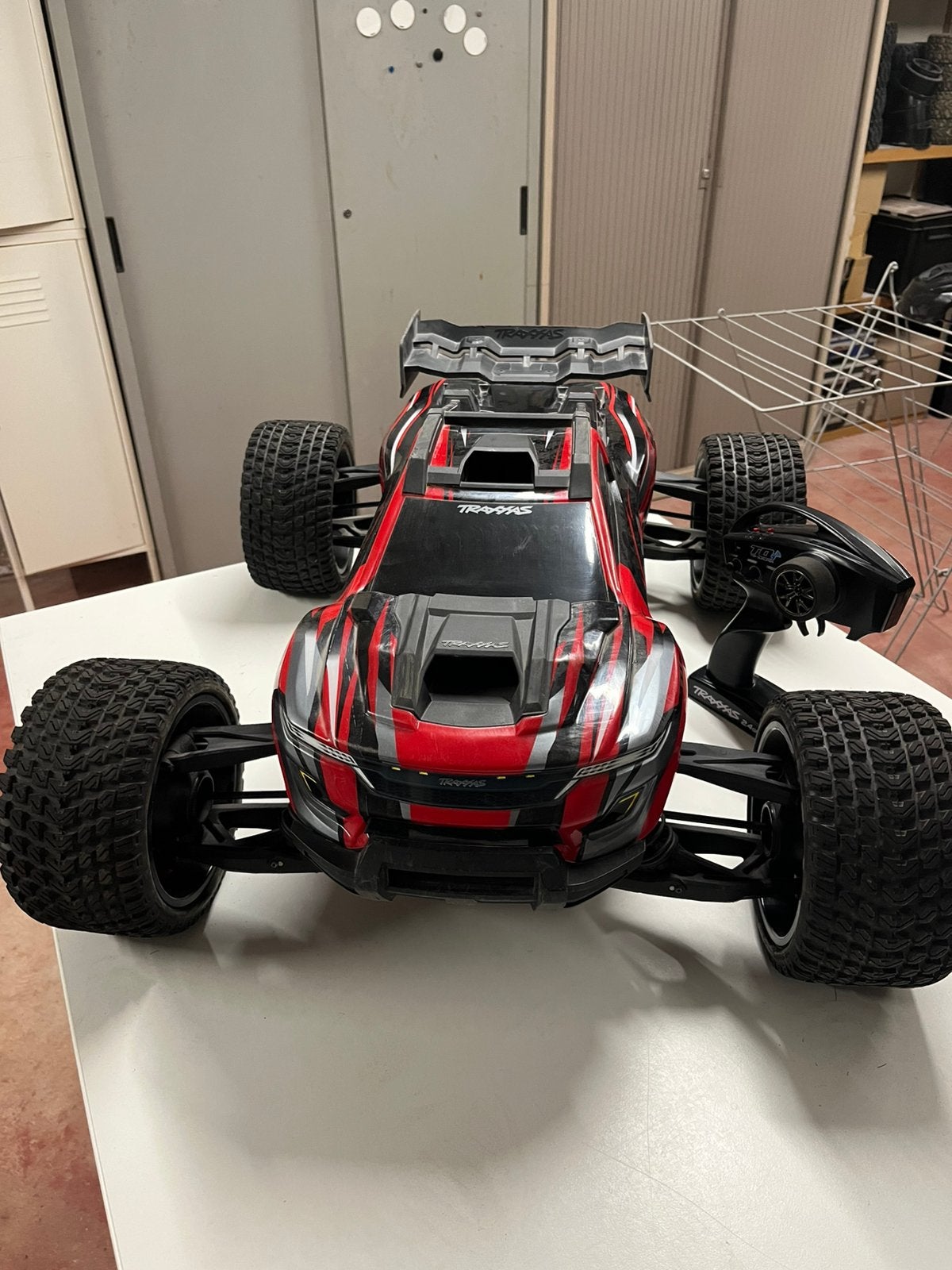 Traxxas XRT, Hobby en Vrije tijd, Ophalen, Zo goed als nieuw