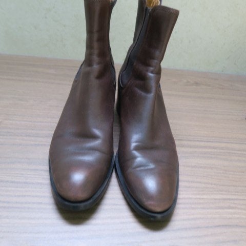 Korte laarsjes bruin hak 4 cm Tod's mt 39,5, Bruin, Lage of Enkellaarzen, Ophalen of Verzenden, Zo goed als nieuw