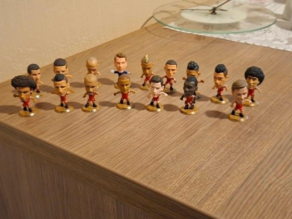 16 Voetbalfiguurtjes / Rode Duivels / SoccerStarz 2015, Ophalen of Verzenden, Zo goed als nieuw, Beeldje of Poppetje
