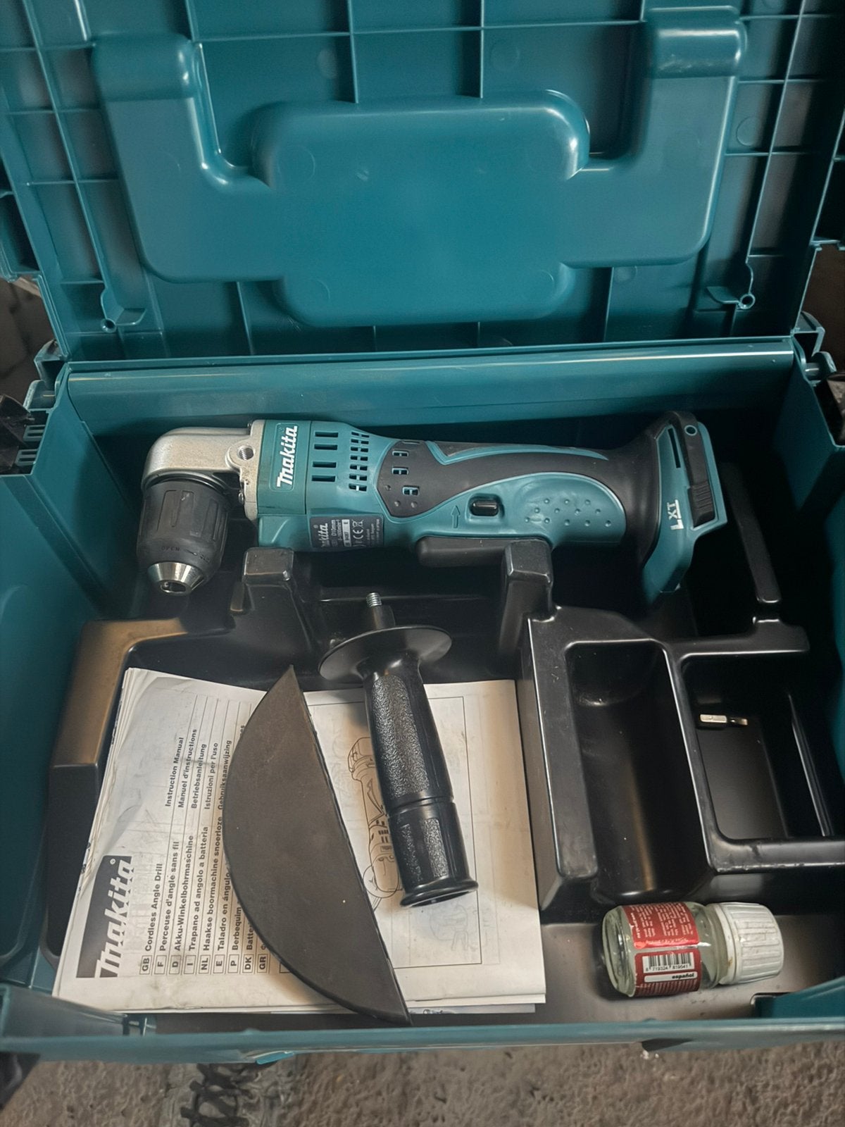 Makita foureuse 100€ sans baderi sans chargeur, Enlèvement ou Envoi, Comme neuf