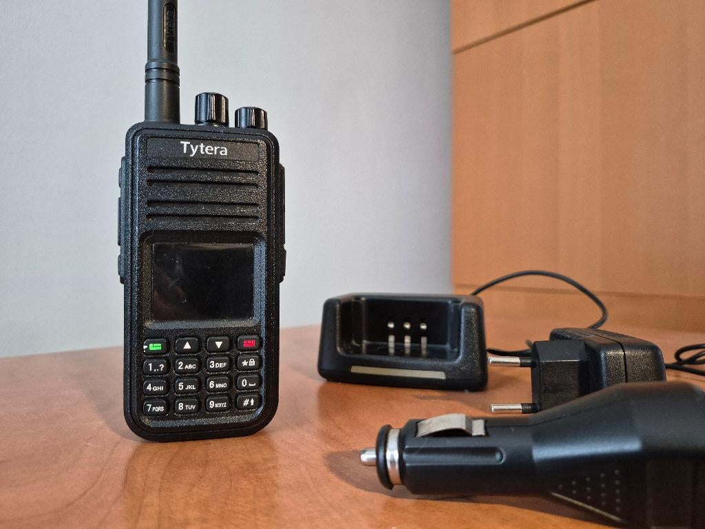 Tytera MD-380 DMR radio, Ophalen of Verzenden, Zo goed als nieuw, Portofoon of Walkie-talkie