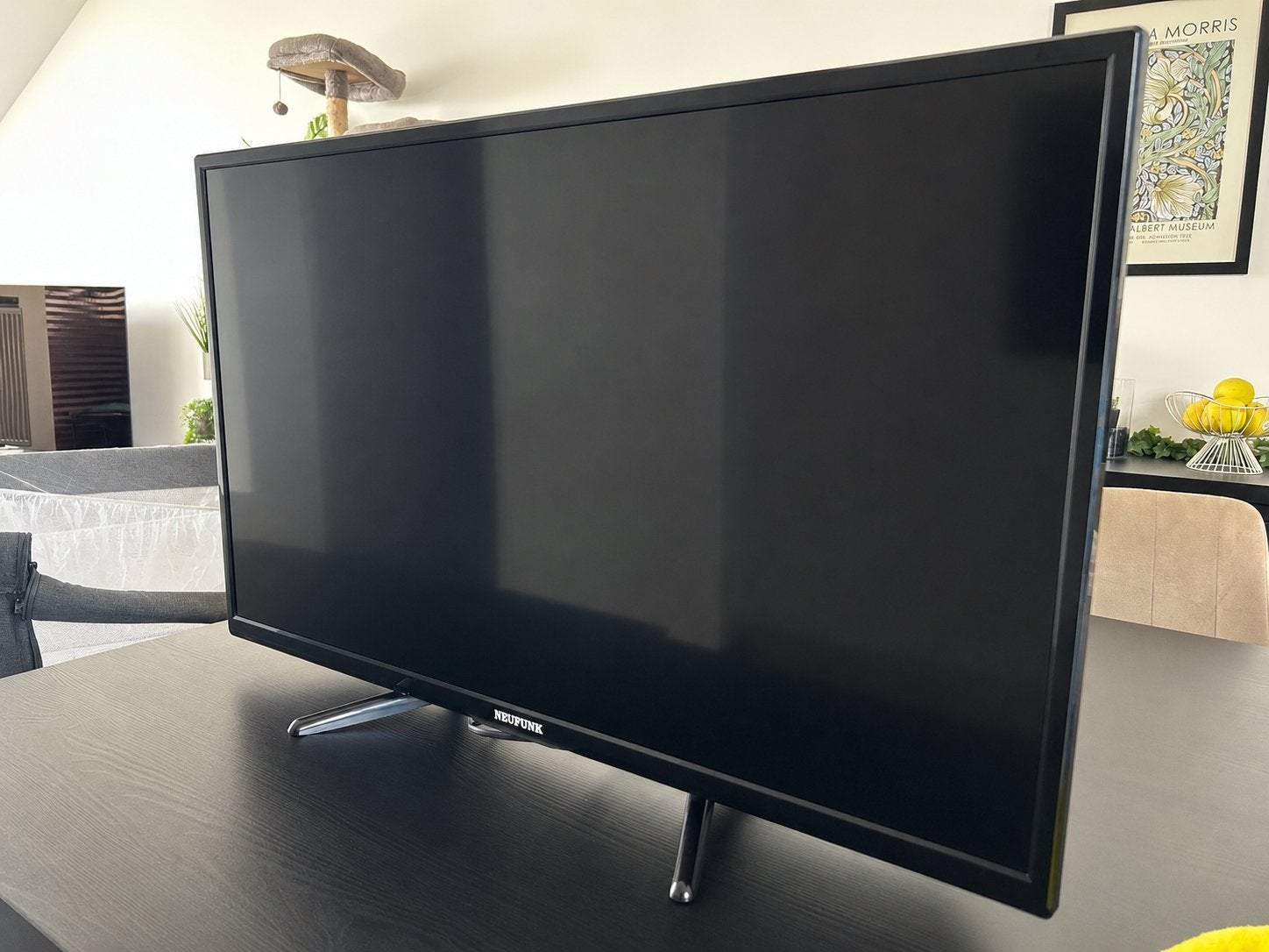 Télévision Neufunk 32 pouces – HD – Télécommande incluse, TV, Hi-fi & Vidéo, Enlèvement, Comme neuf