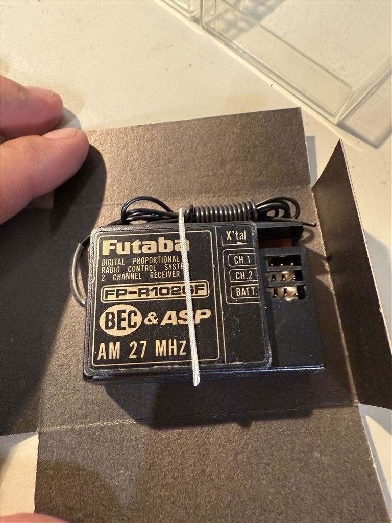 Futaba 75MHz Ontvanger FP-R102GF - 2-kanaals - Voor RC, Enlèvement ou Envoi, Comme neuf