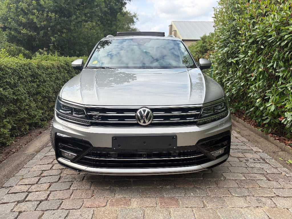 Volkswagen Tiguan 2.0 TDi  4Motion R-line ### 131000 km ###, Autos, Volkswagen, Cuir, Achat, Entreprise, Entretenue par le concessionnaire