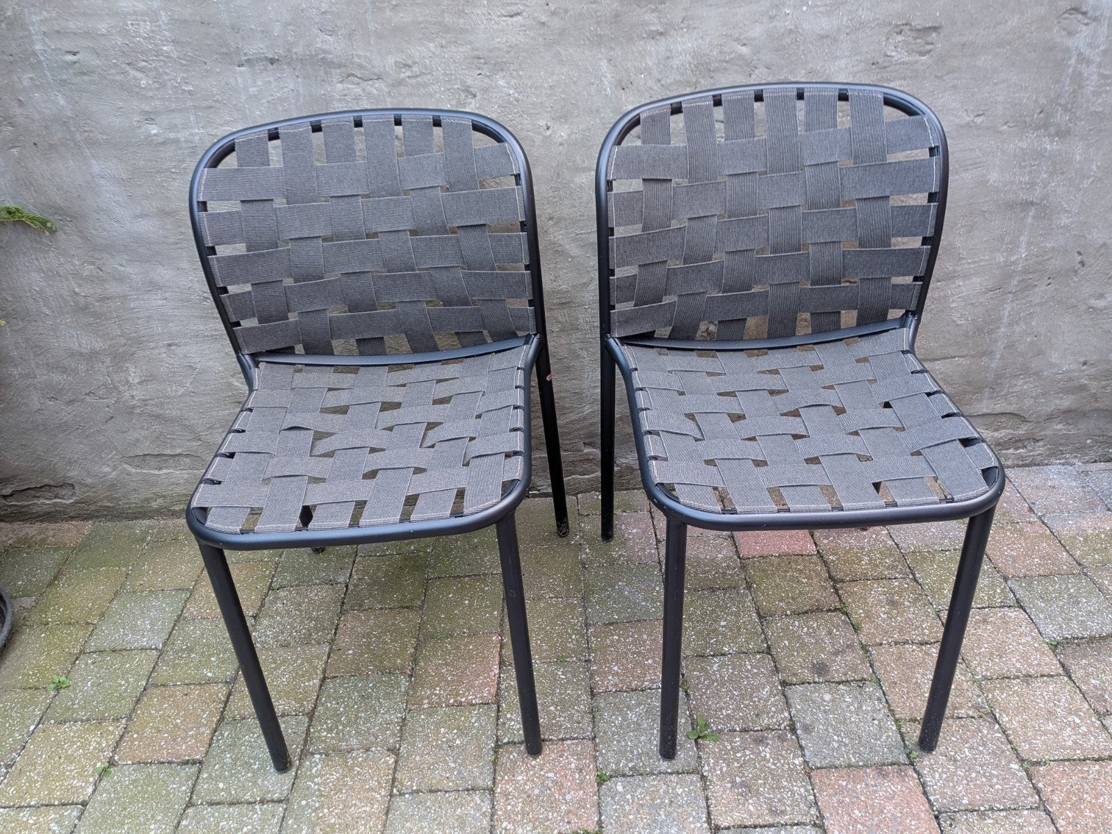 4 Emu Yard stoelen black - GOED LEZEN, Ophalen, Gebruikt, Metaal, Stapelbaar