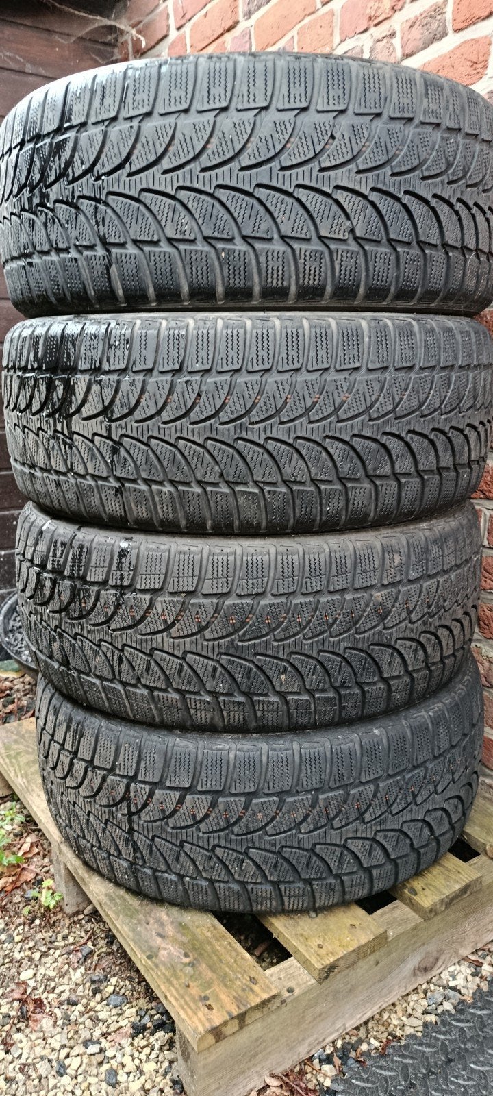 Bridgestone Blizzak LM-80 banden, Ophalen, 18 inch, Gebruikt, 235 mm